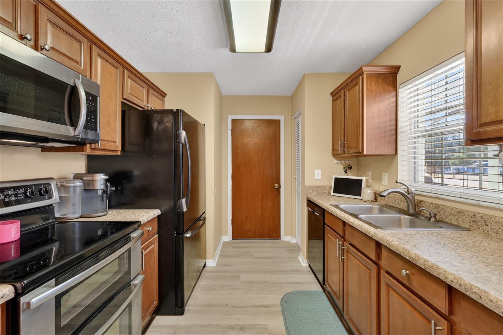 LAKEVIEW HILLS - Residential