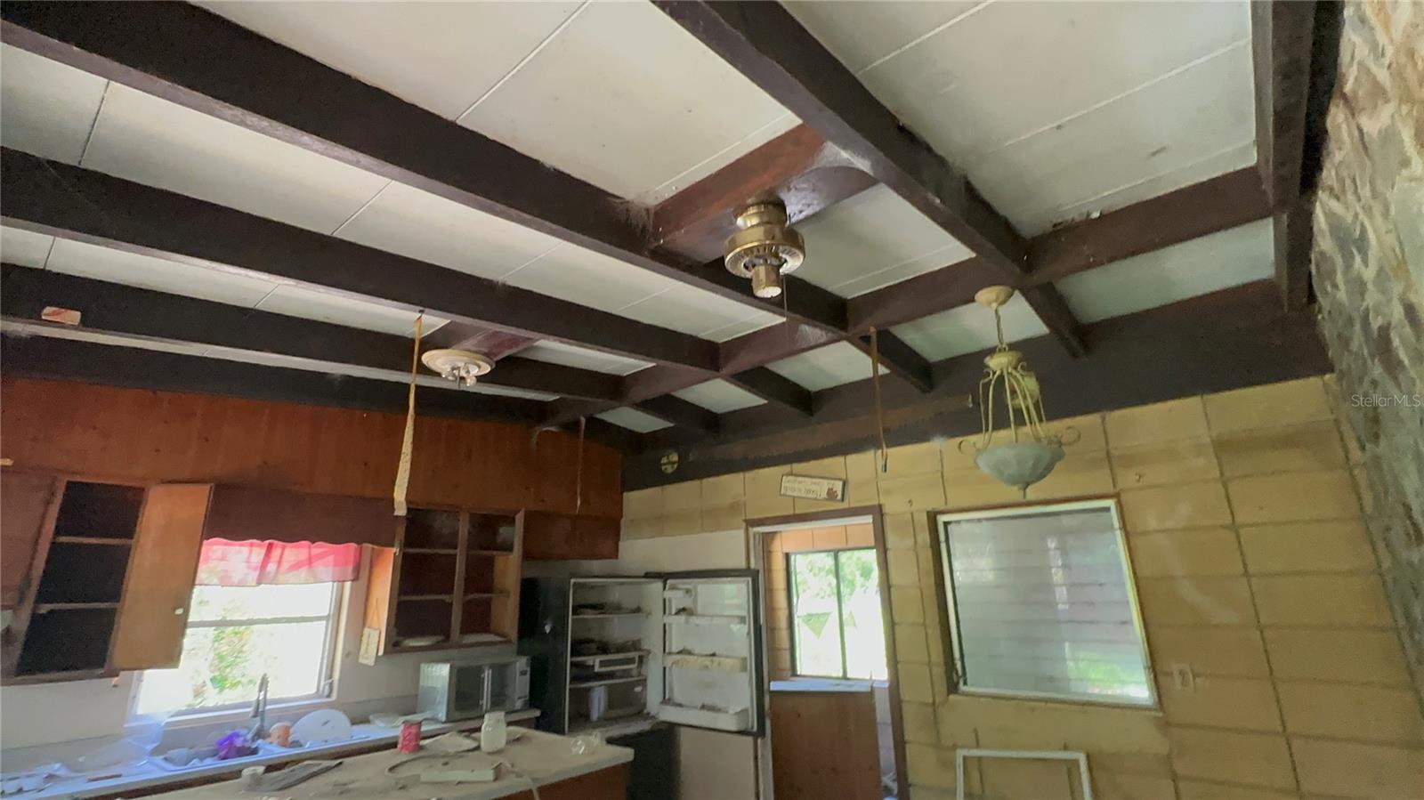 ACREAGE & UNREC - Residential