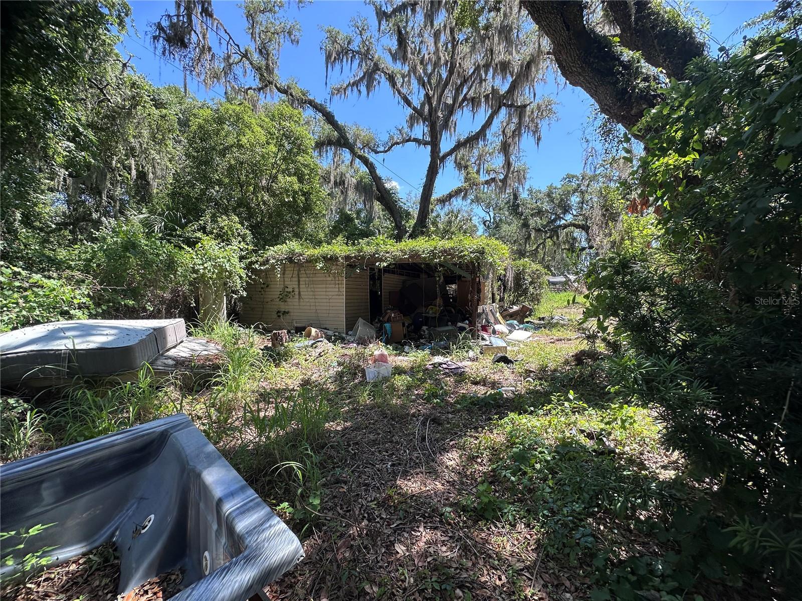 ACREAGE & UNREC - Residential