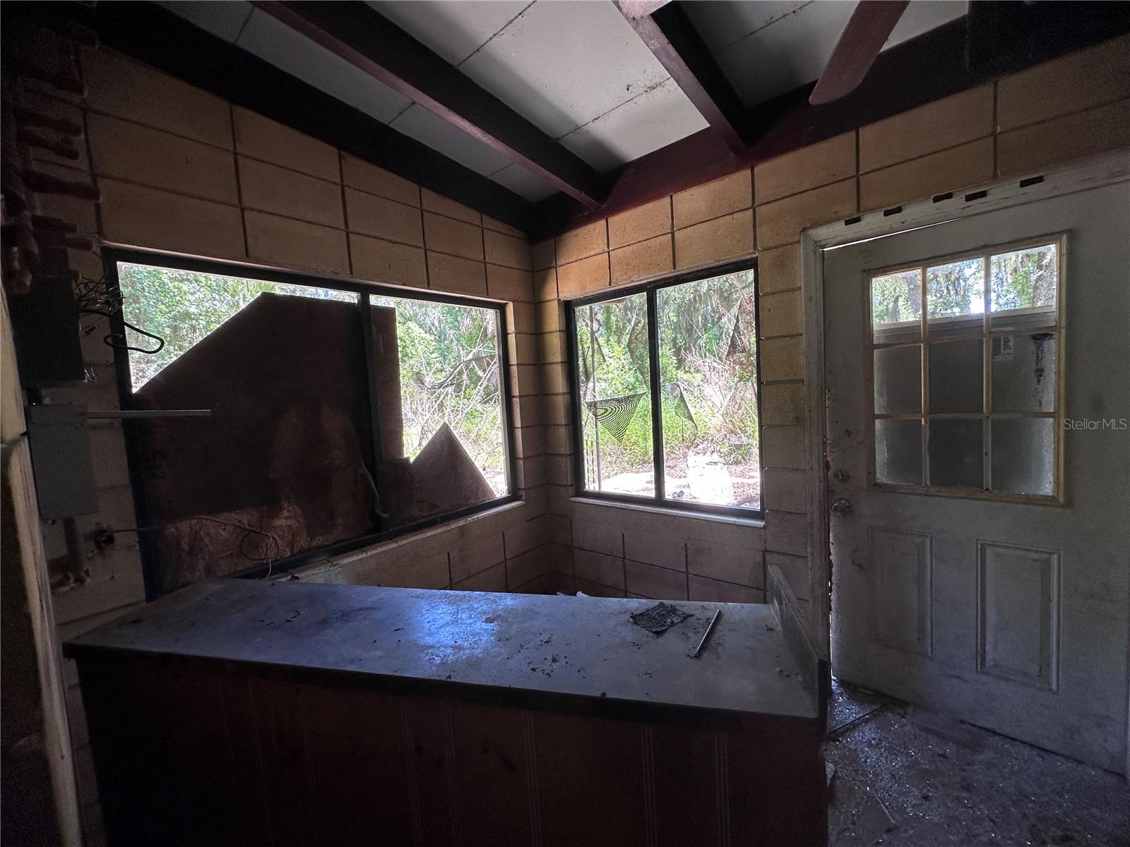 ACREAGE & UNREC - Residential