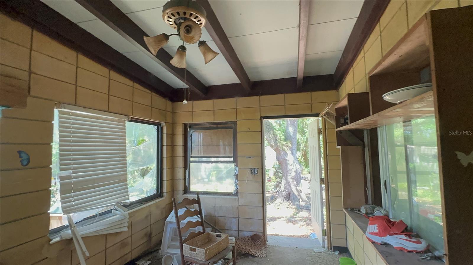ACREAGE & UNREC - Residential