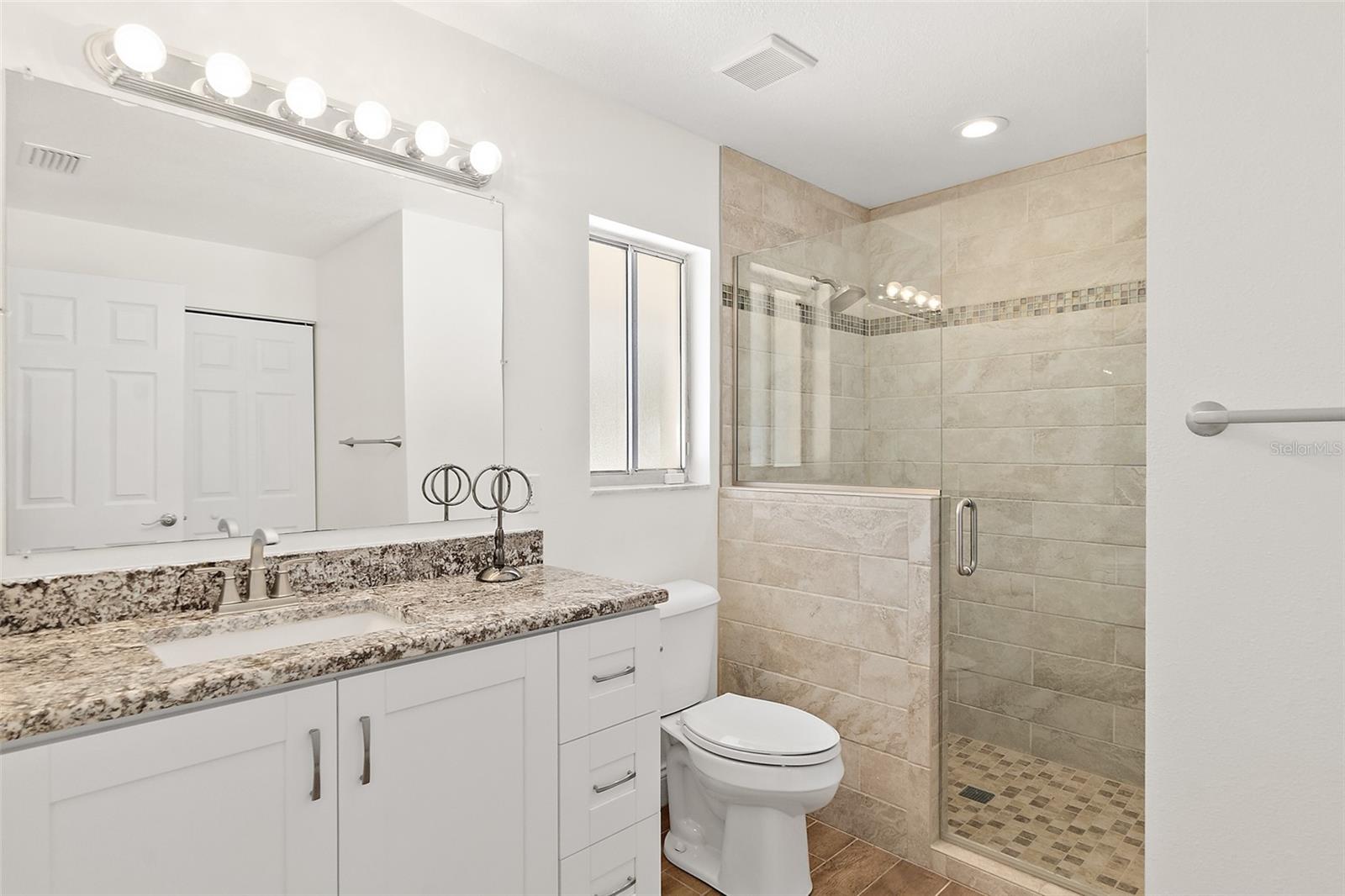 MANDARIN SEC 2 - Residential