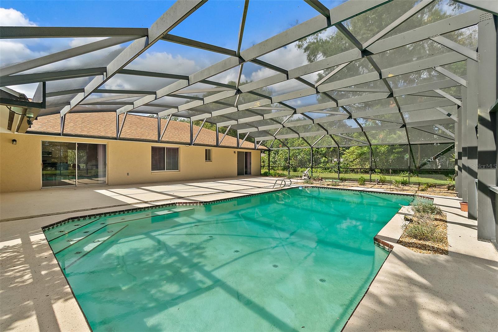 MANDARIN SEC 2 - Residential