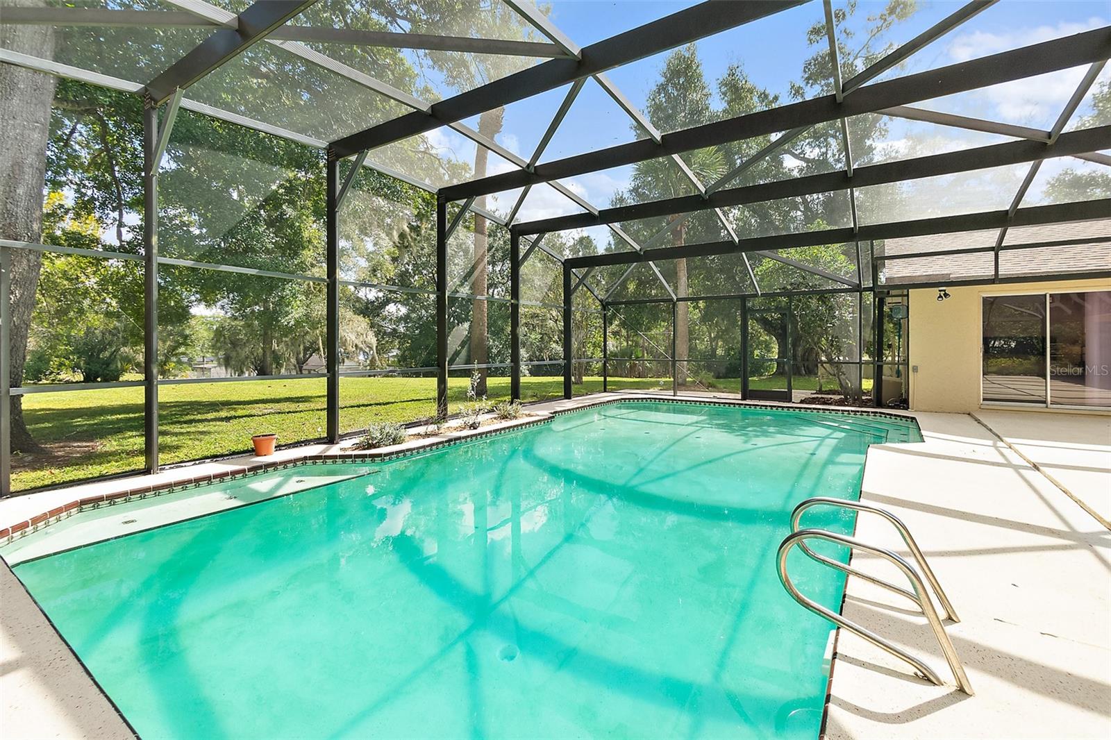 MANDARIN SEC 2 - Residential