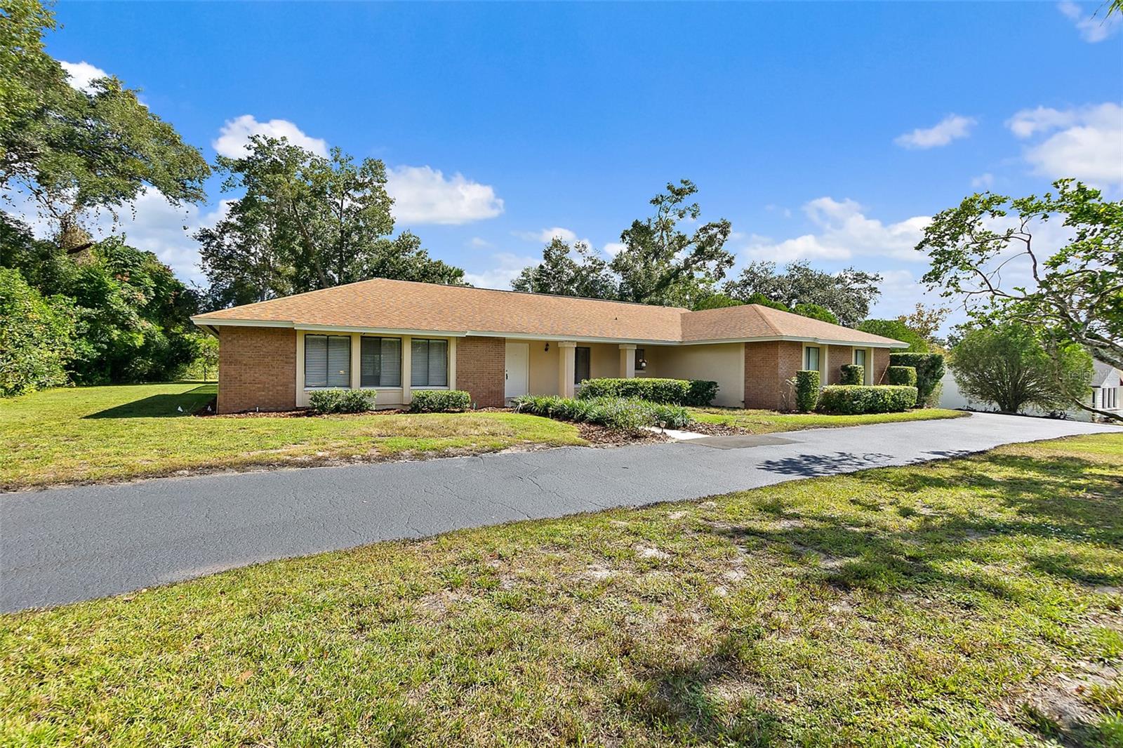 MANDARIN SEC 2 - Residential