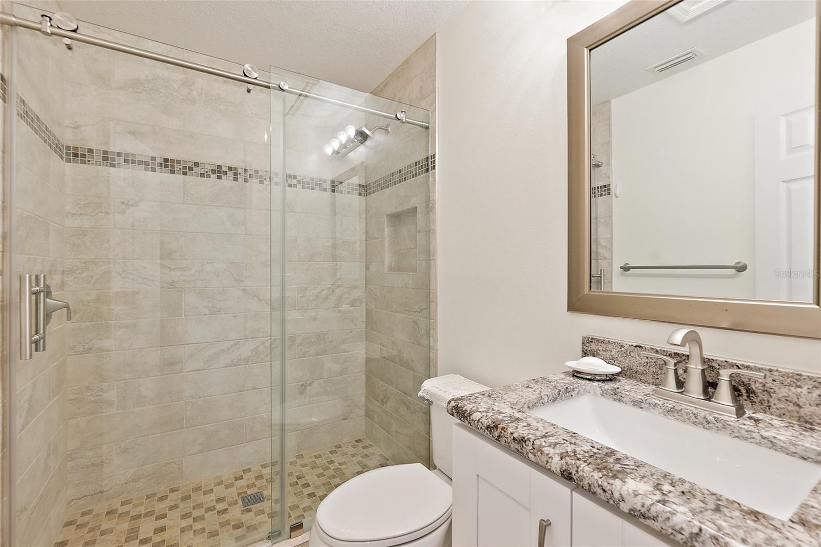 MANDARIN SEC 2 - Residential