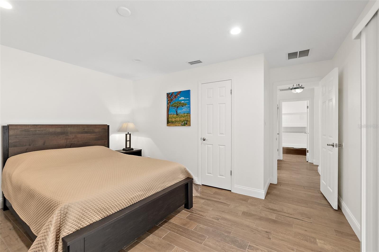 MANDARIN SEC 2 - Residential