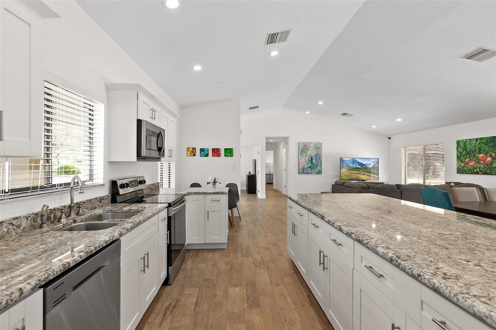 MANDARIN SEC 2 - Residential