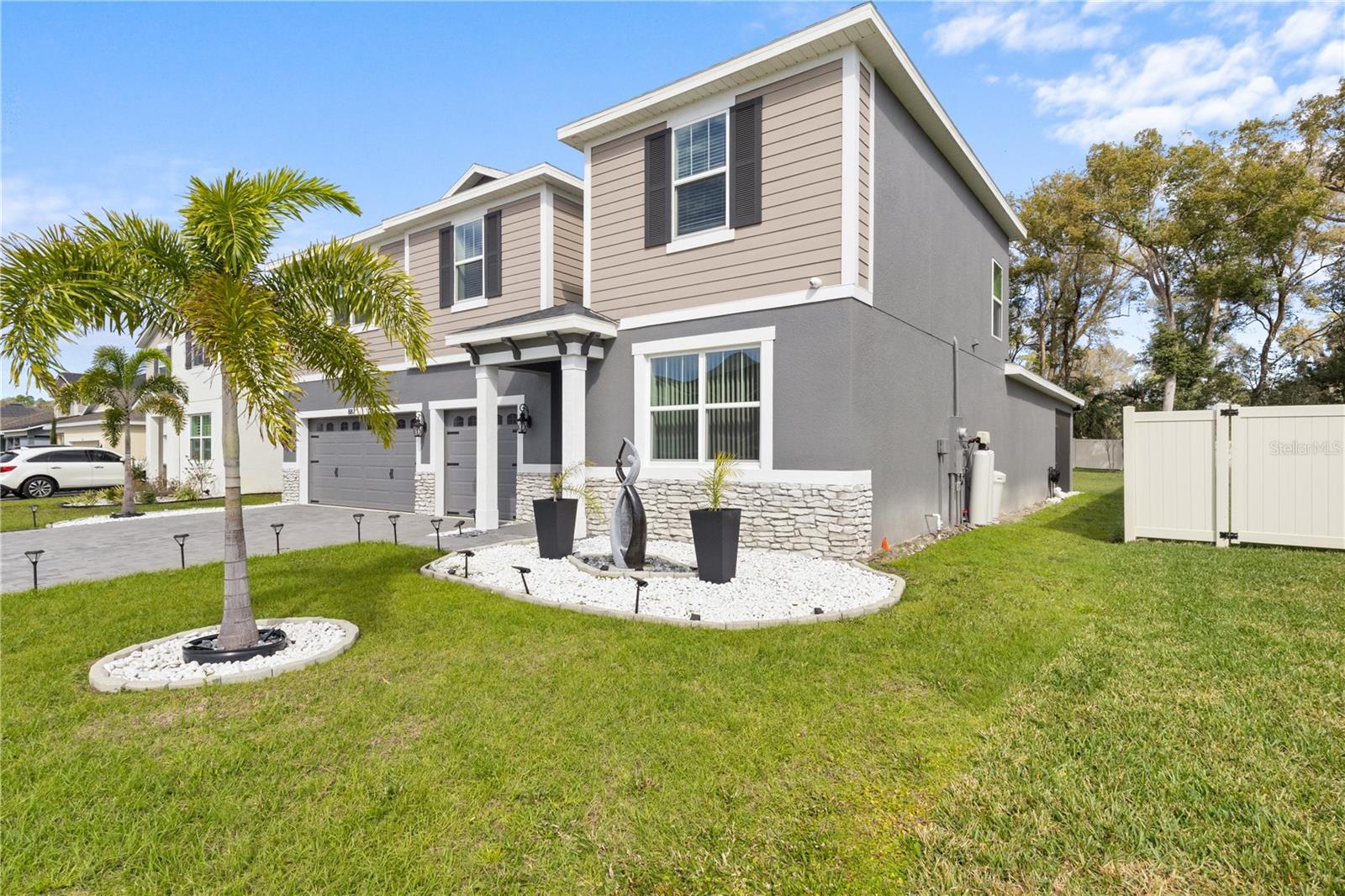 887 ASTERFIELD LANE