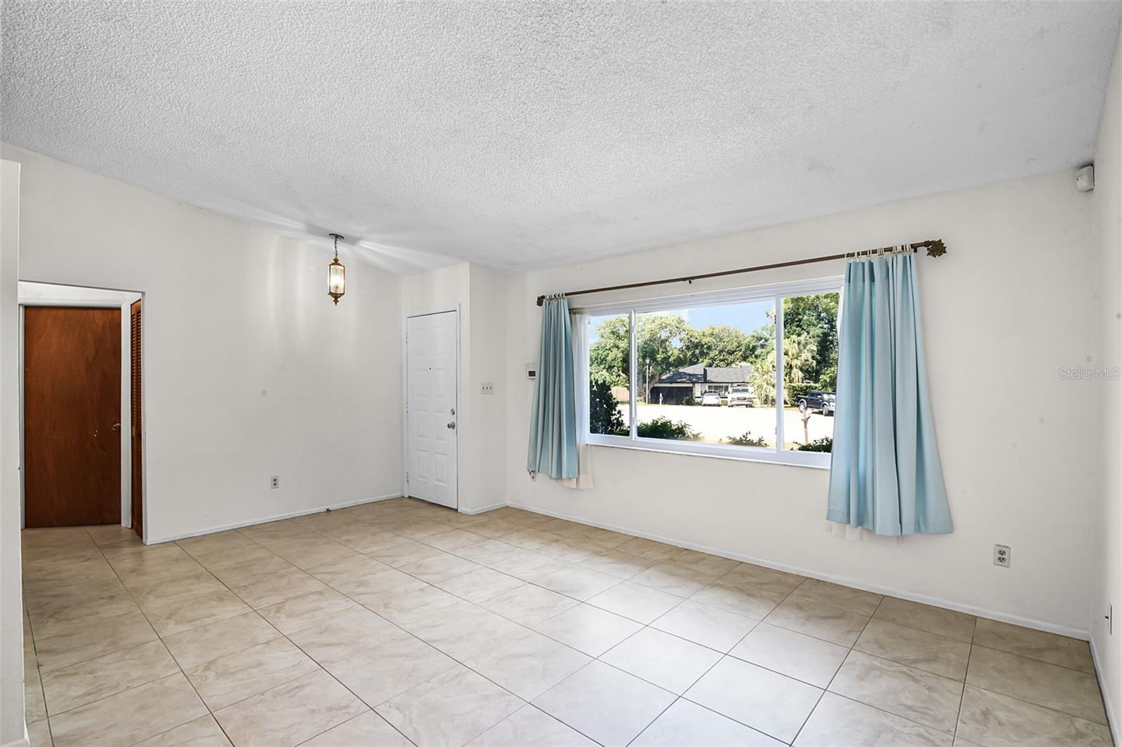 327 KETCH COURT