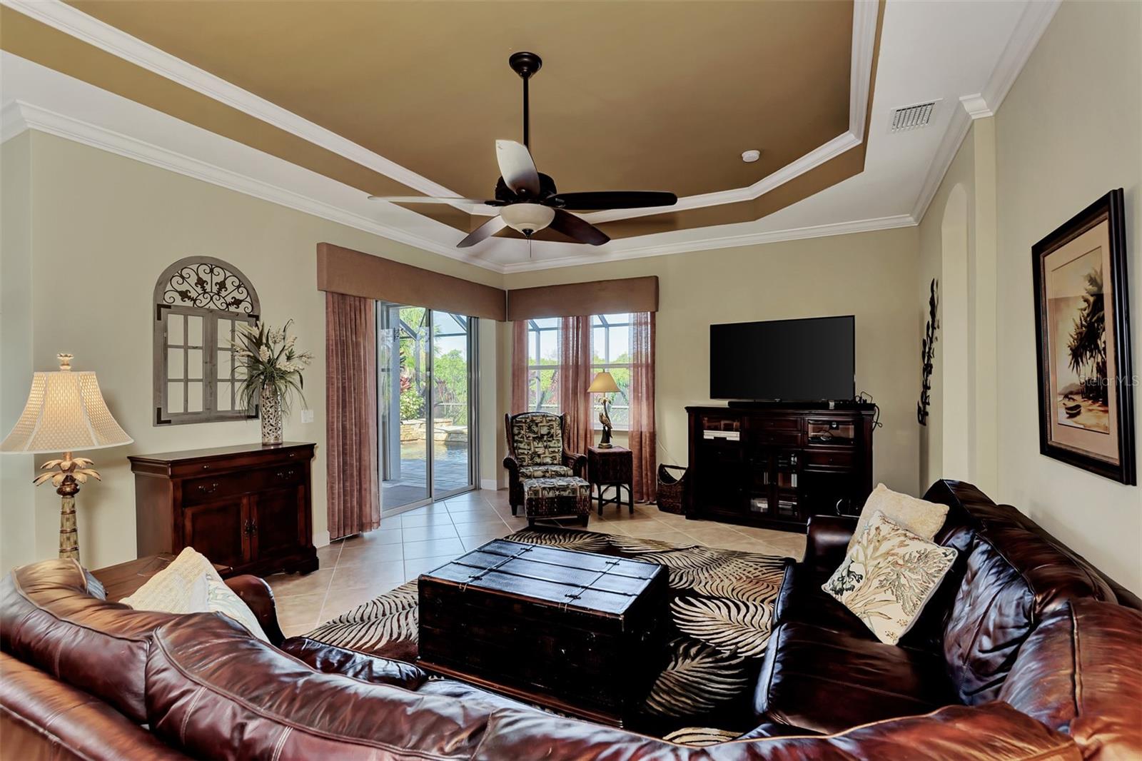 RIVERWOOD - Residential