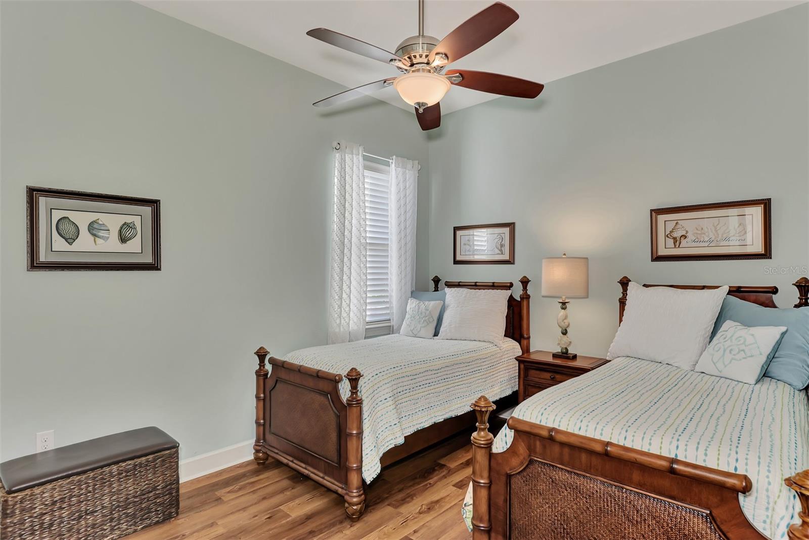 RIVERWOOD - Residential