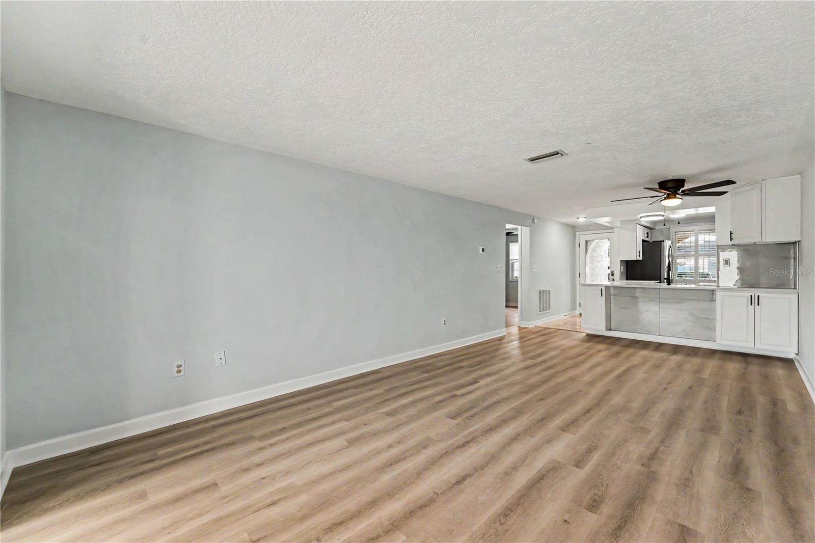 4247 STRATFORD DRIVE