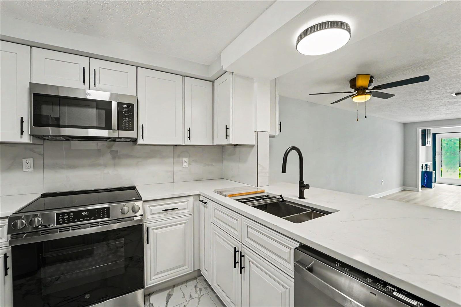 GARDENS BEACON SQUARE - Residential