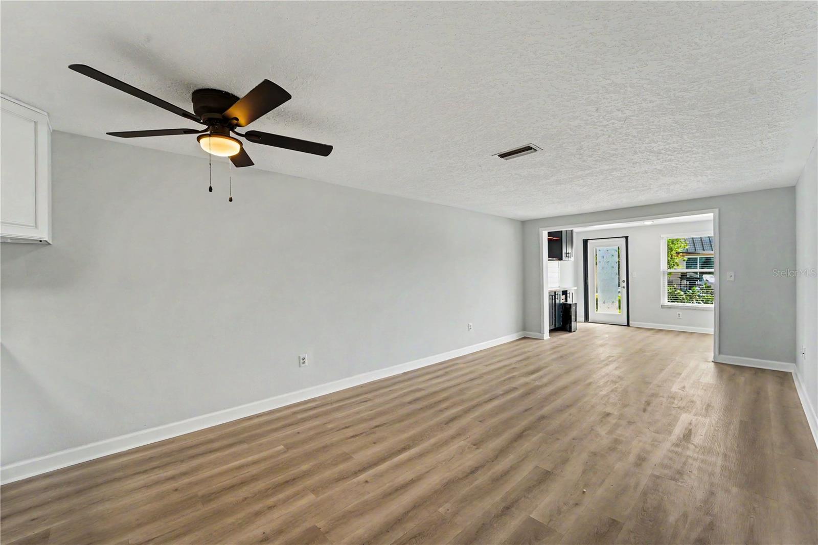 4247 STRATFORD DRIVE