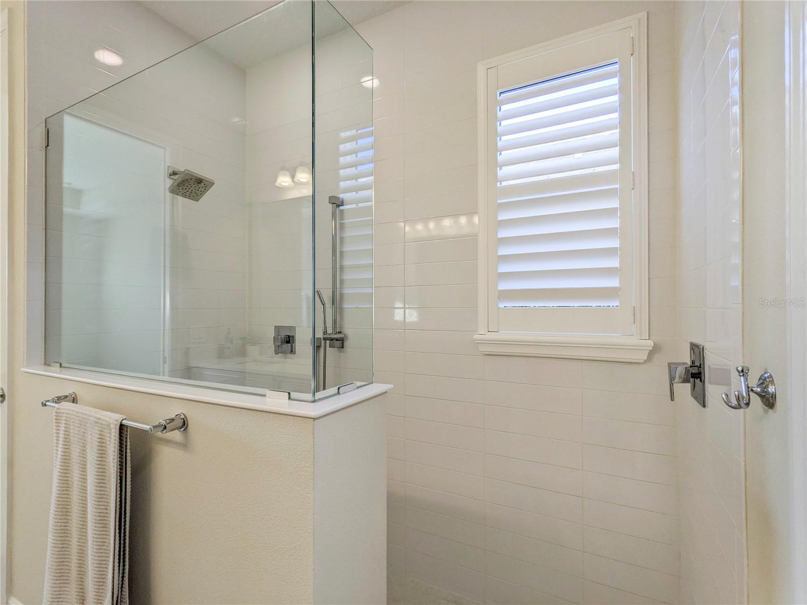 LAKEHOUSE COVE/WATERSIDE PH 4 - Residential Lease