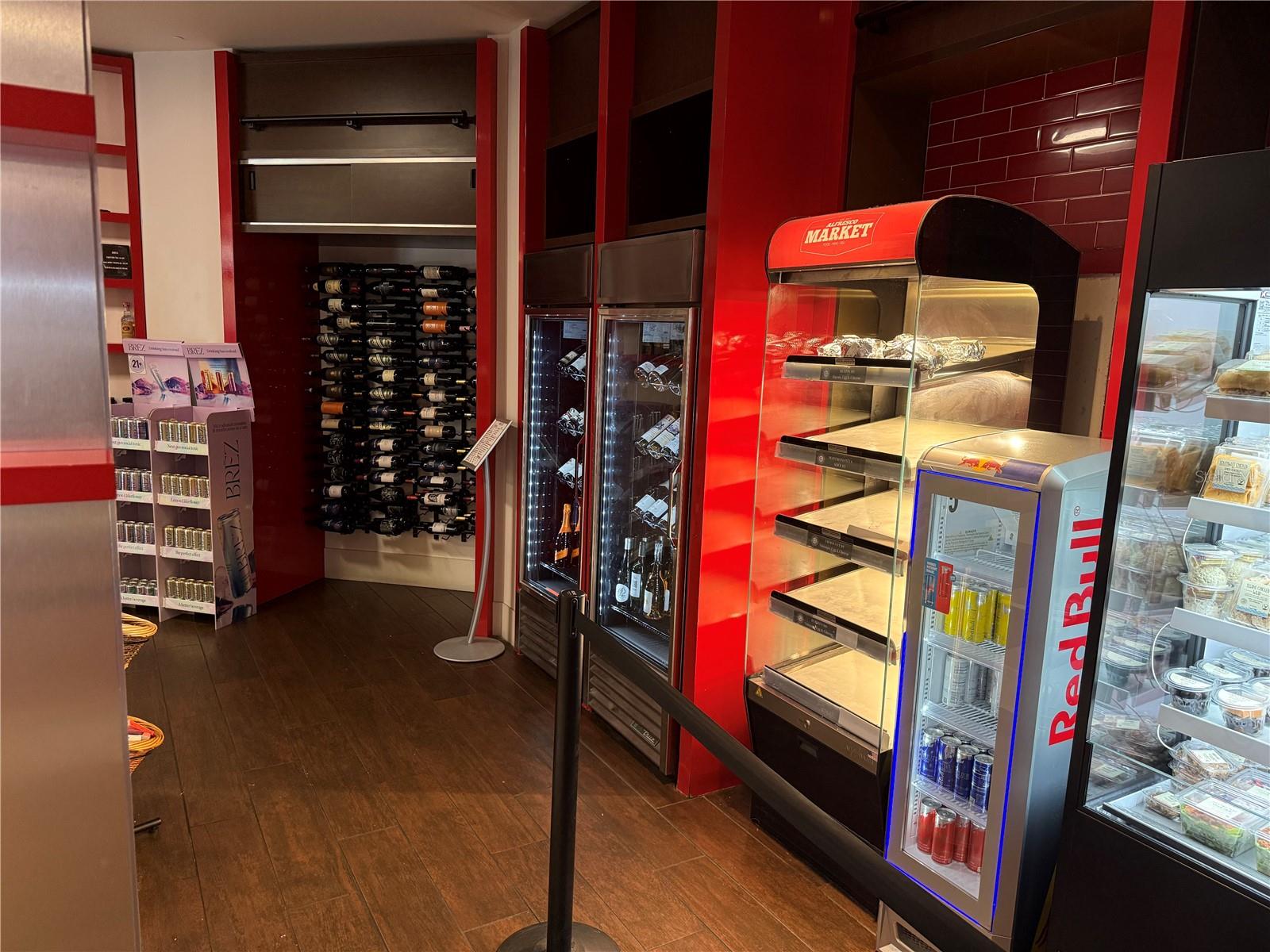 GROVE RESORT AND SPA HOTEL CONDOMINIUM 1 - Residential