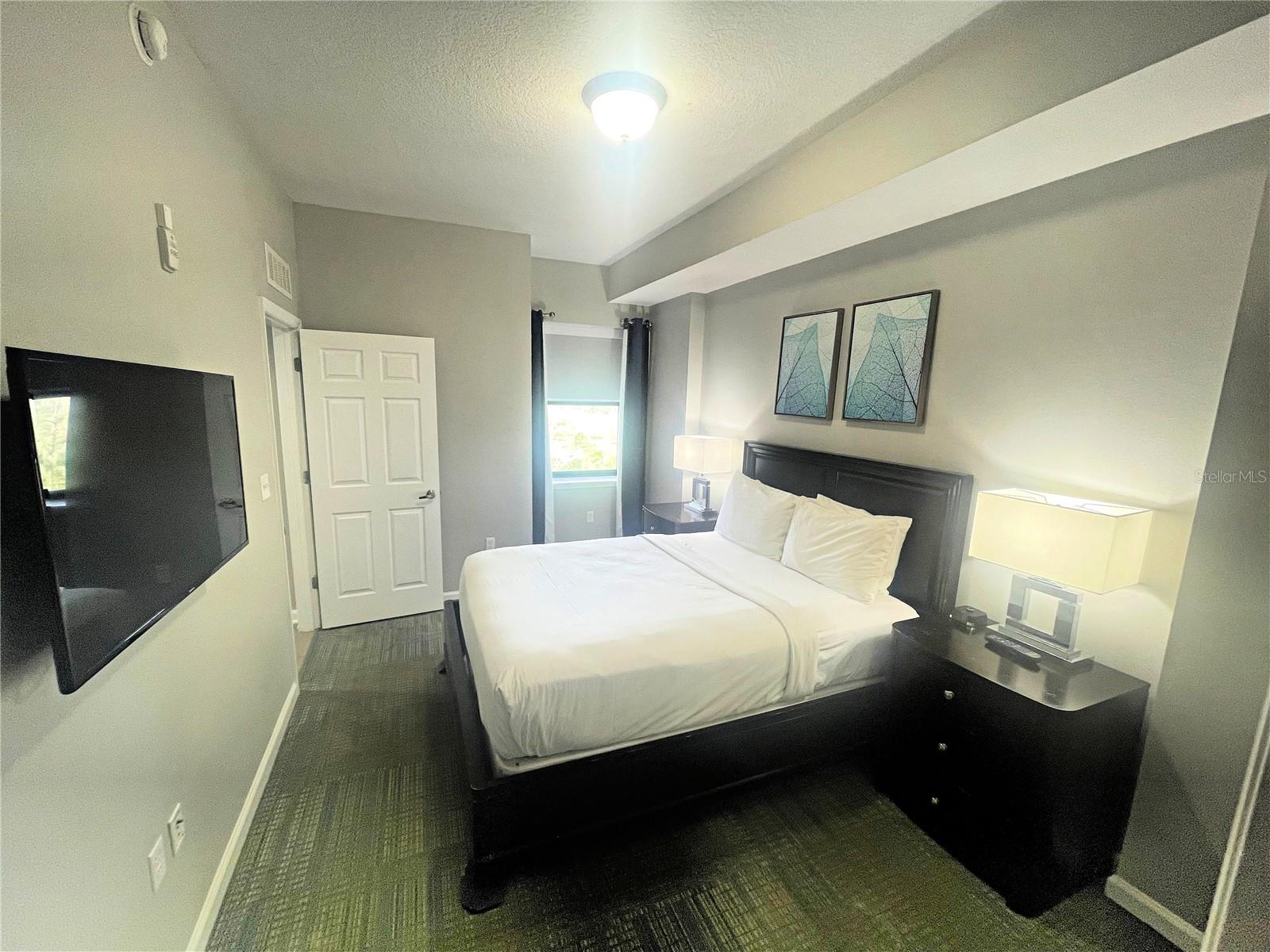 GROVE RESORT AND SPA HOTEL CONDOMINIUM 1 - Residential