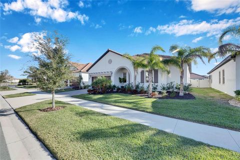 A home in WIMAUMA