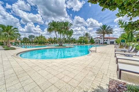 A home in WIMAUMA