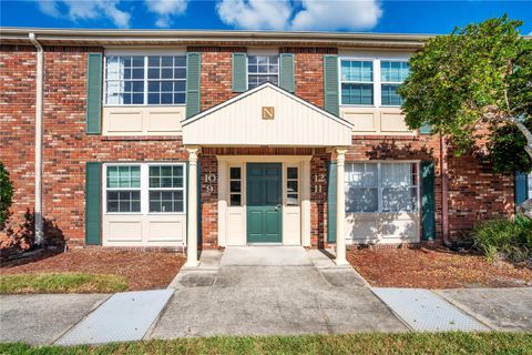 A home in LAKELAND