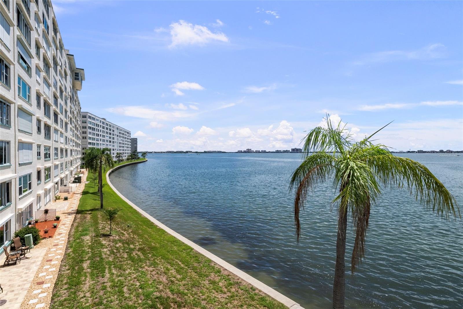 6060 SHORE BOULEVARD S 200
