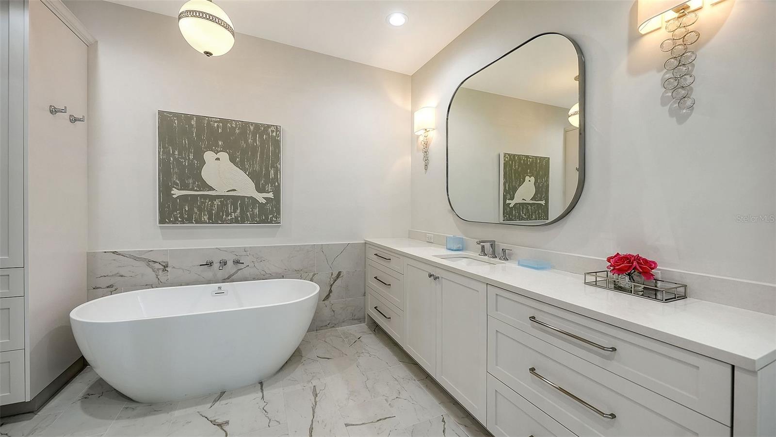 THE MOORING AT BAY POINTE - Residential