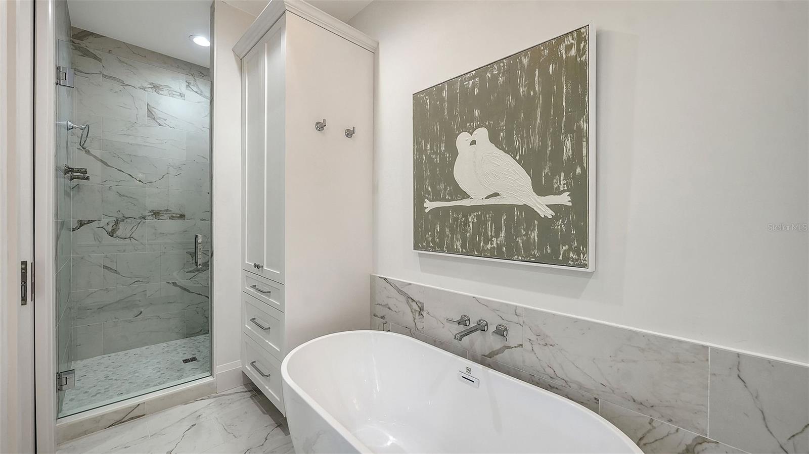 THE MOORING AT BAY POINTE - Residential