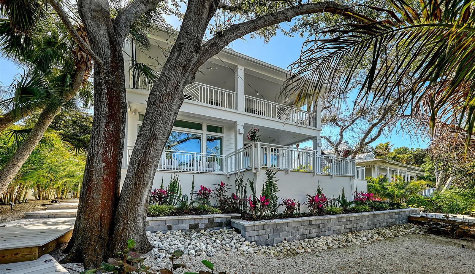 THE MOORING AT BAY POINTE - Residential