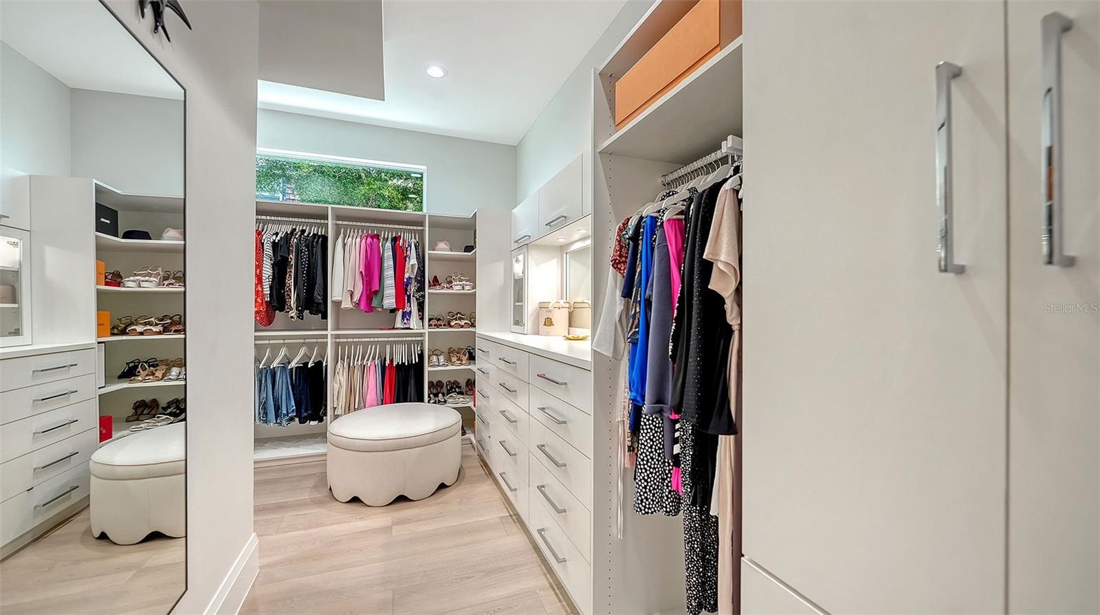 THE MOORING AT BAY POINTE - Residential