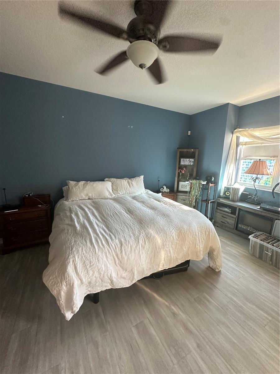 MCINTOSH LAKE - Residential Lease