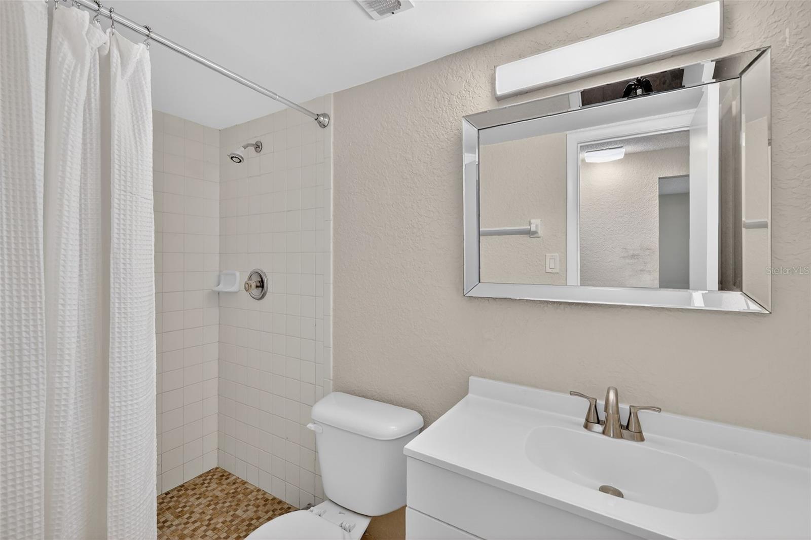 LEESBURG SPANISH OAKS CONDO - Residential