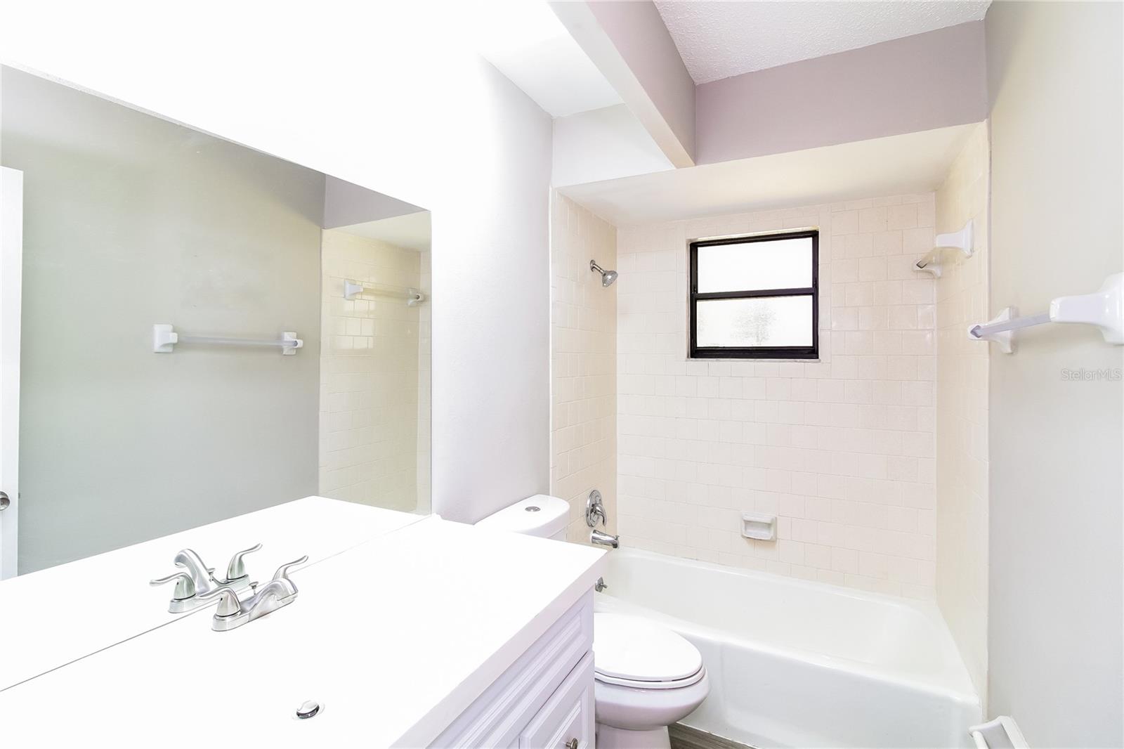 LAKE SARASOTA - Residential Lease