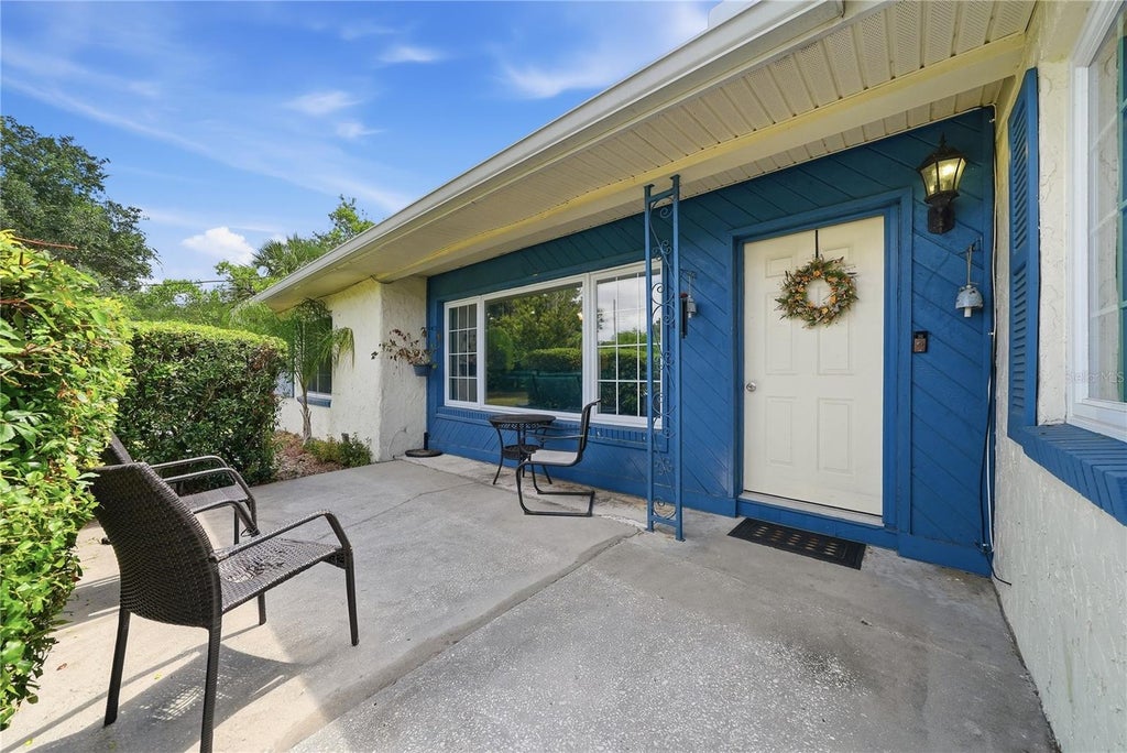 Photo of 1011 Emerald Drive, Brandon, FL 33511 (MLS # TB8522485)