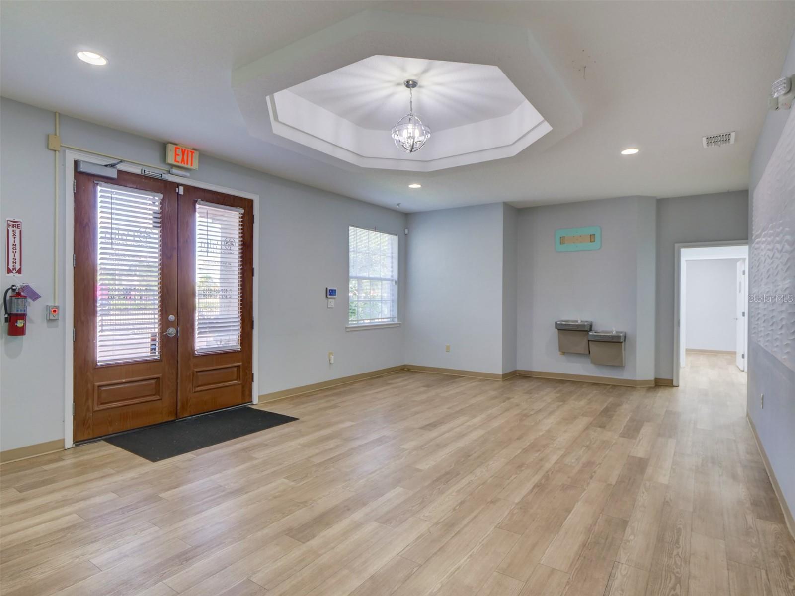 733 S GOLDENROD ROAD