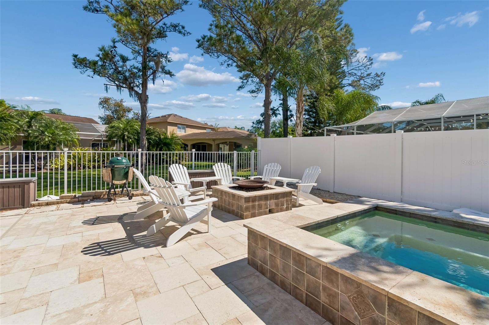 WINDSOR PARK AT THE EAGLES-FI - Residential