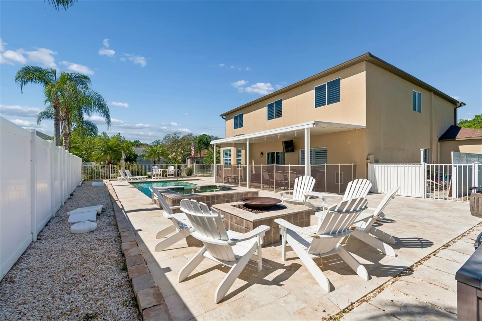 WINDSOR PARK AT THE EAGLES-FI - Residential