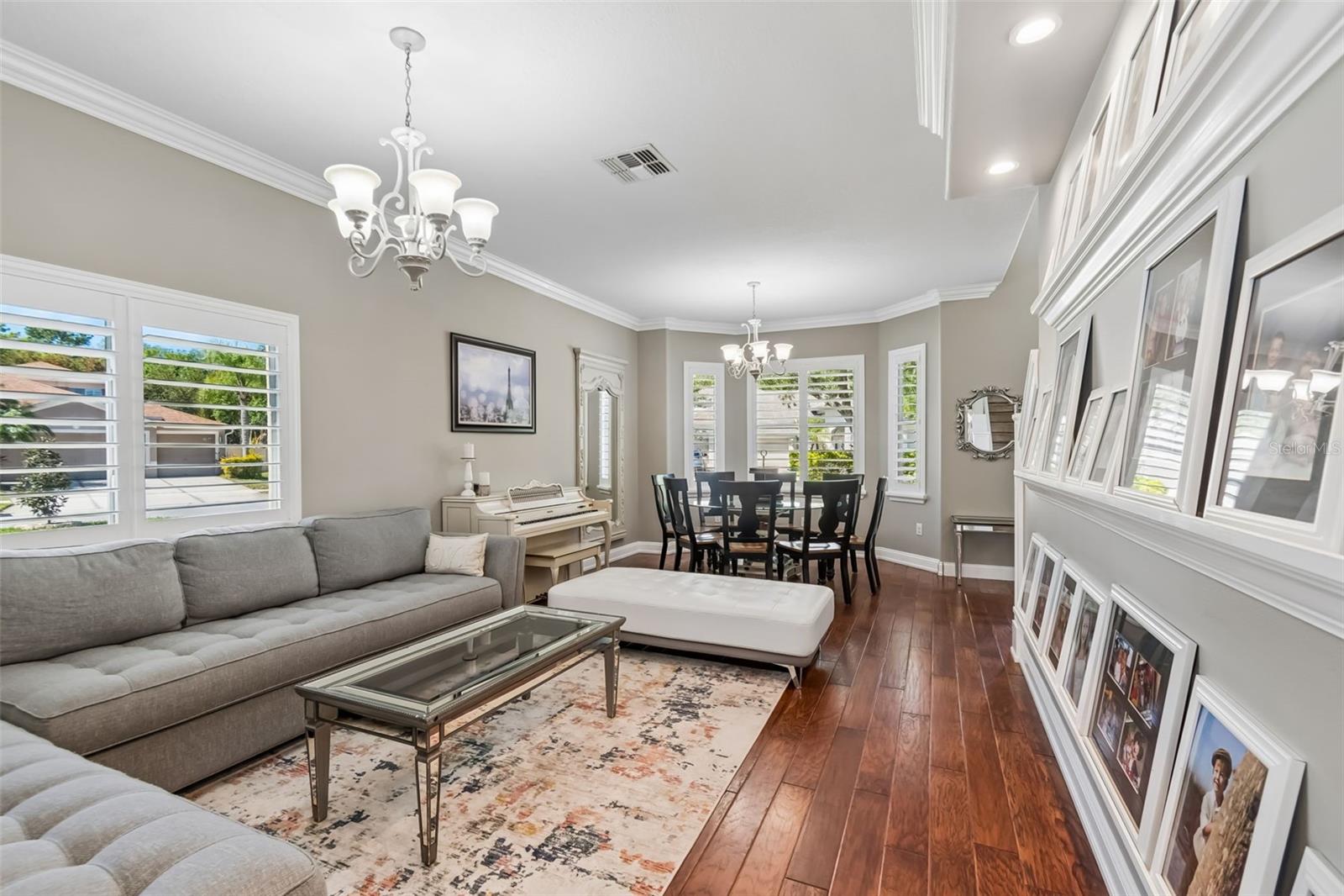 WINDSOR PARK AT THE EAGLES-FI - Residential