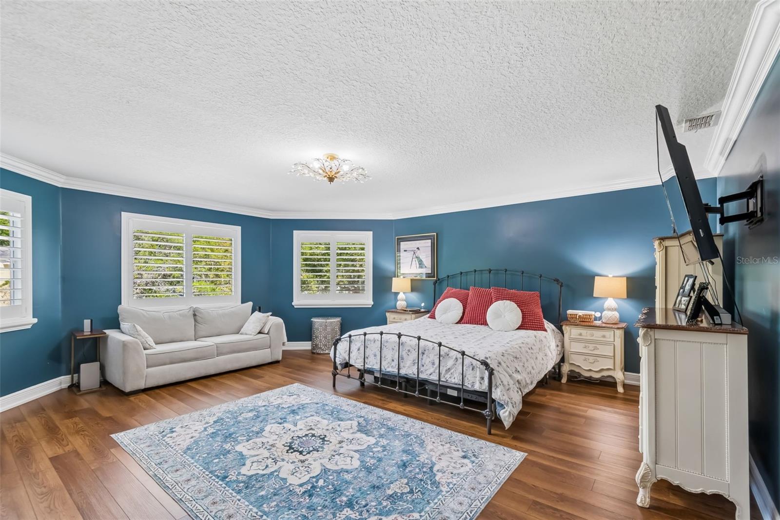 WINDSOR PARK AT THE EAGLES-FI - Residential