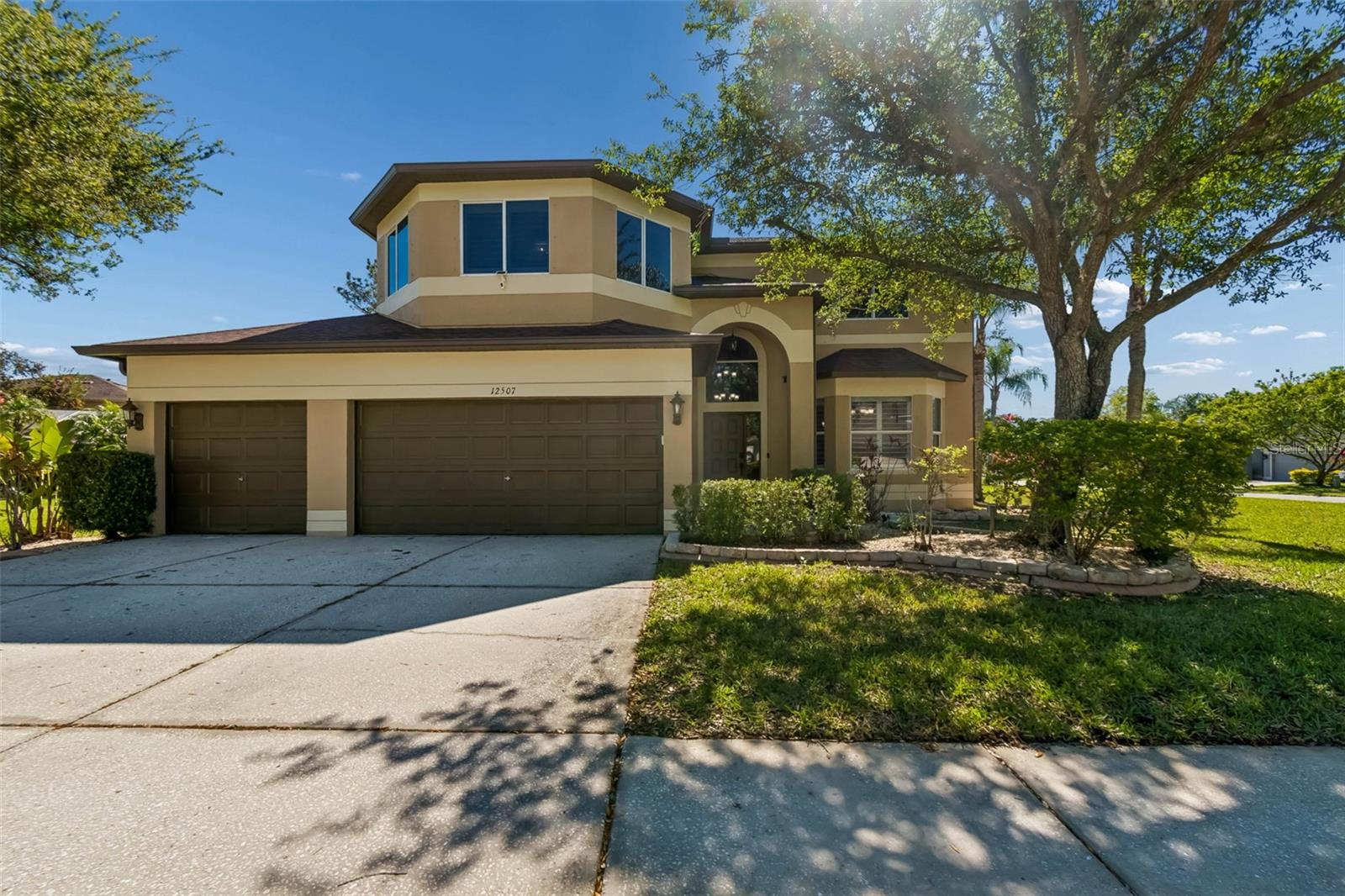 WINDSOR PARK AT THE EAGLES-FI - Residential