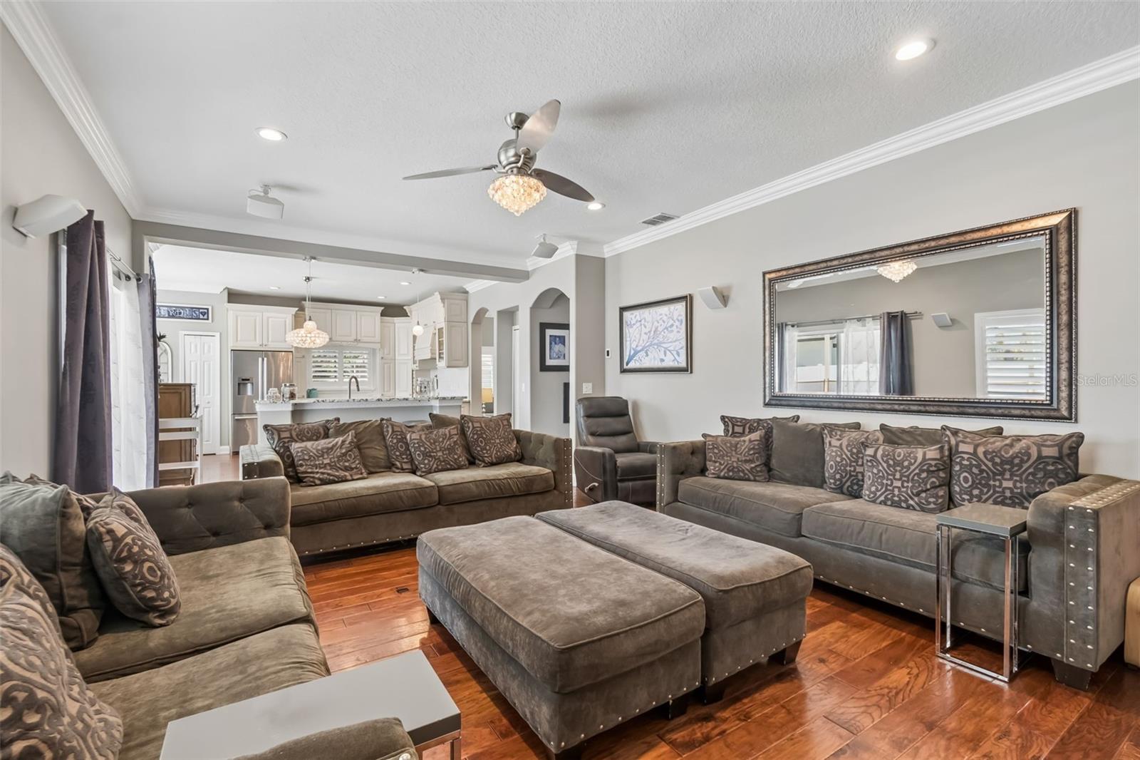 WINDSOR PARK AT THE EAGLES-FI - Residential