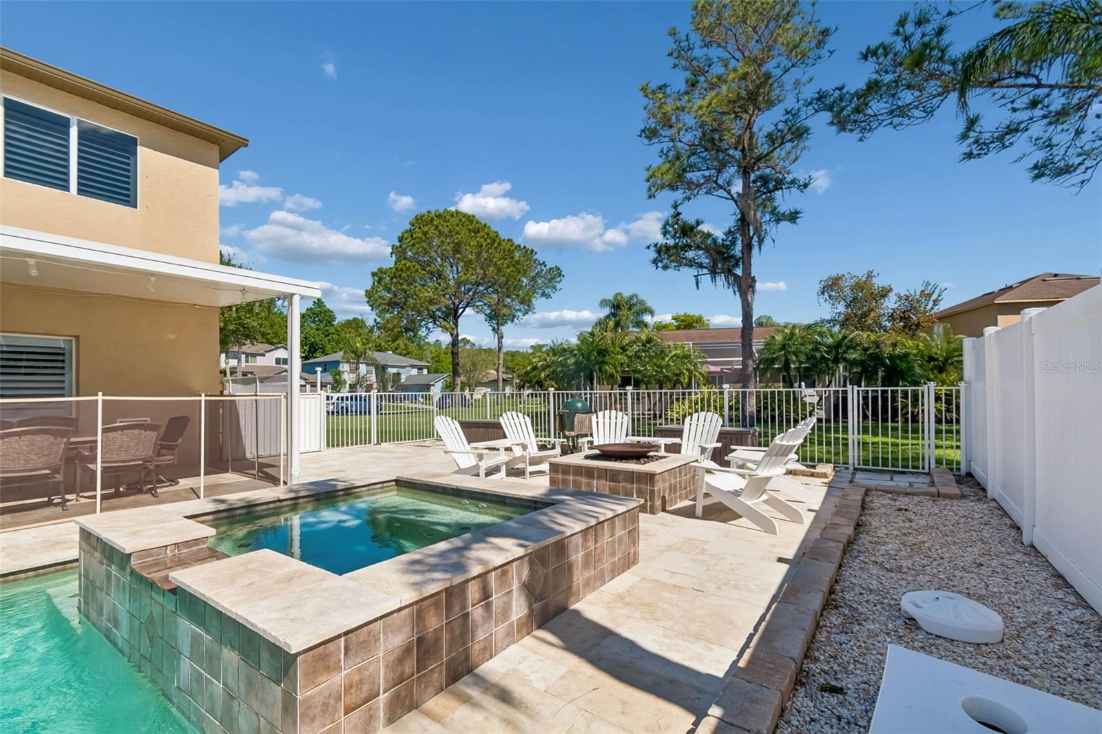 WINDSOR PARK AT THE EAGLES-FI - Residential