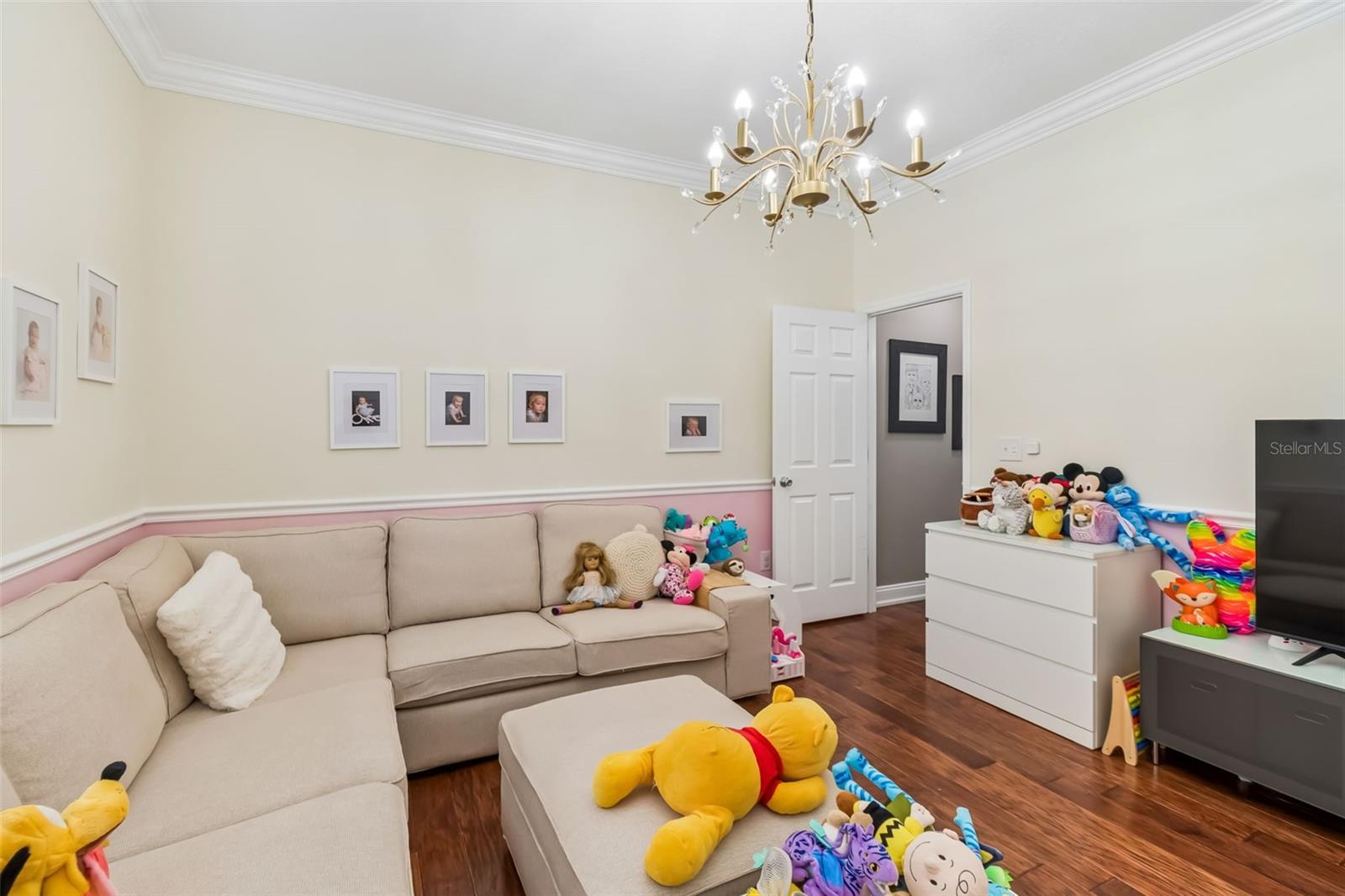 WINDSOR PARK AT THE EAGLES-FI - Residential