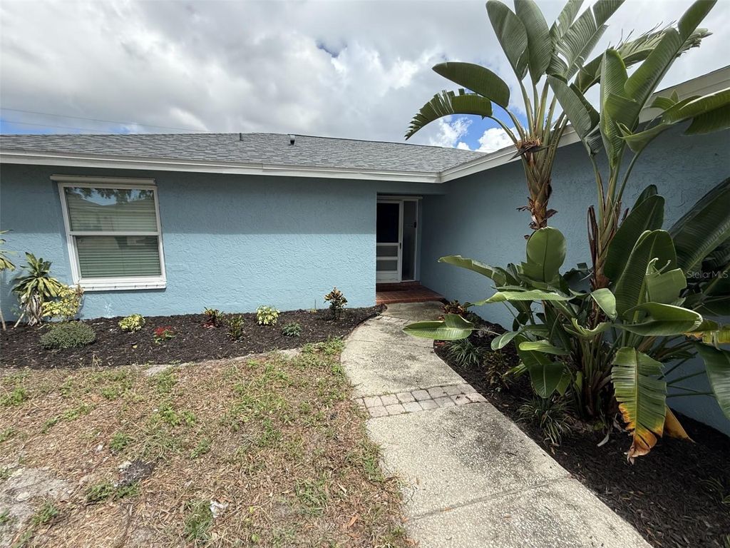 Photo of 2589 Orangewood Court, Palm Harbor, FL 34684 (MLS # TB8435246)