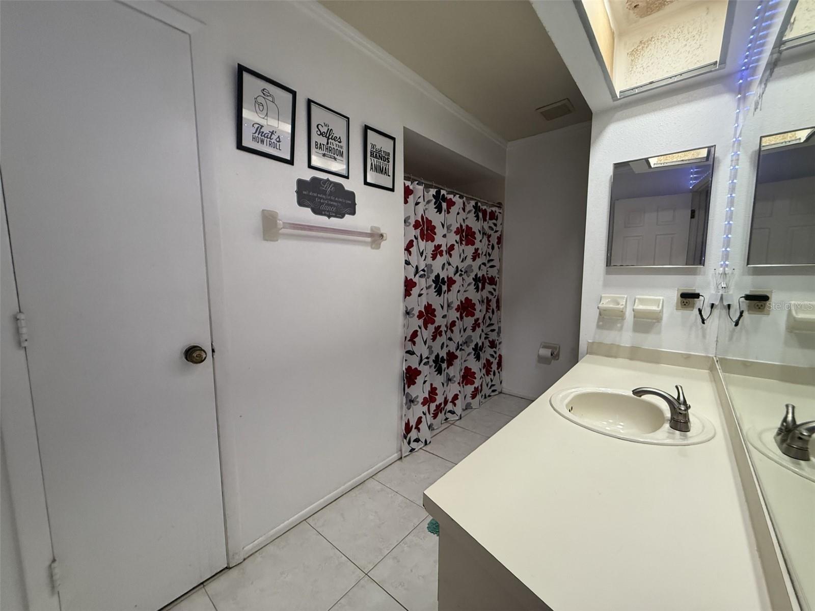 COUNTRY GROVE SUB - Residential
