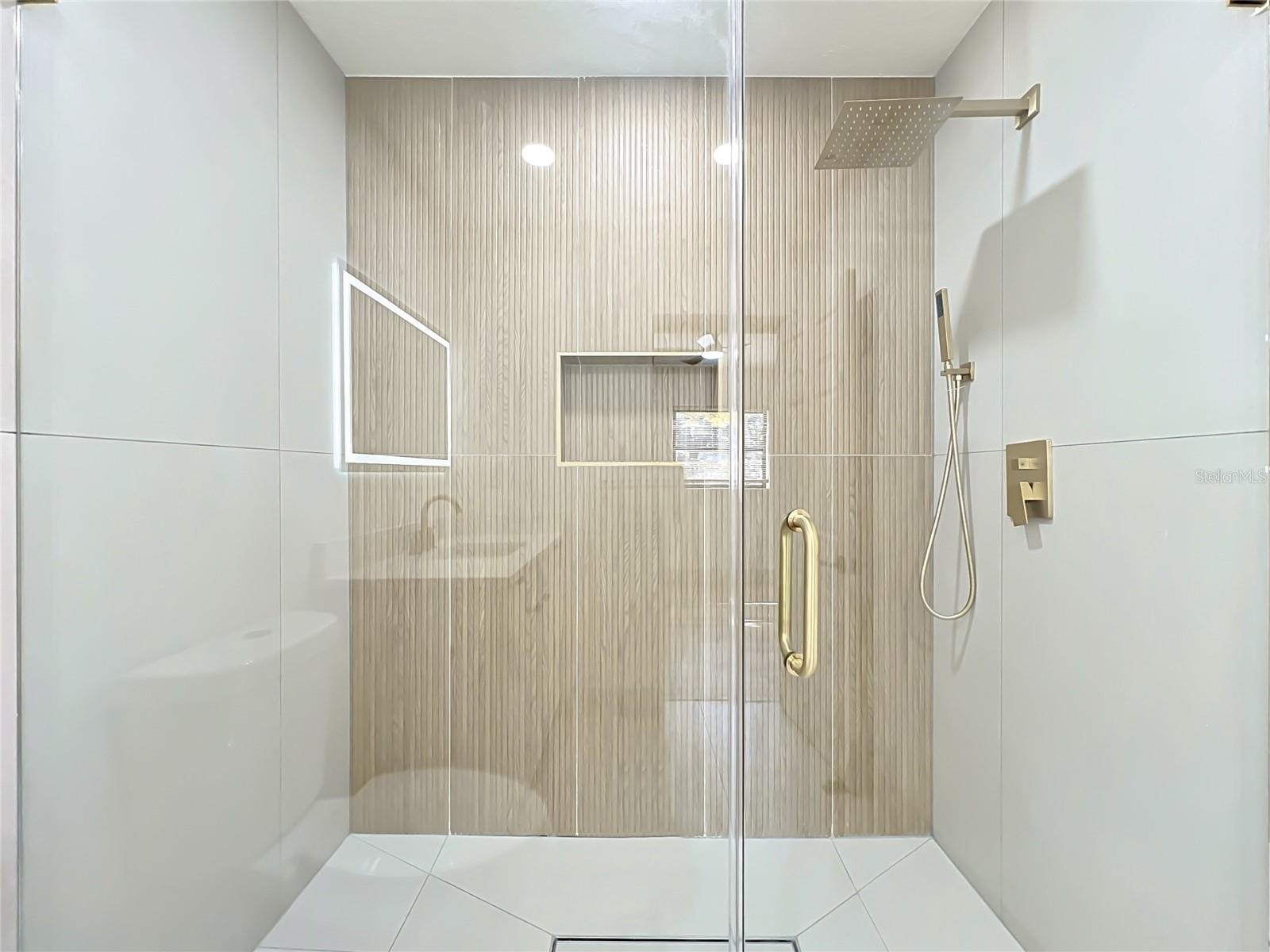 FERN COURT SUB - Residential