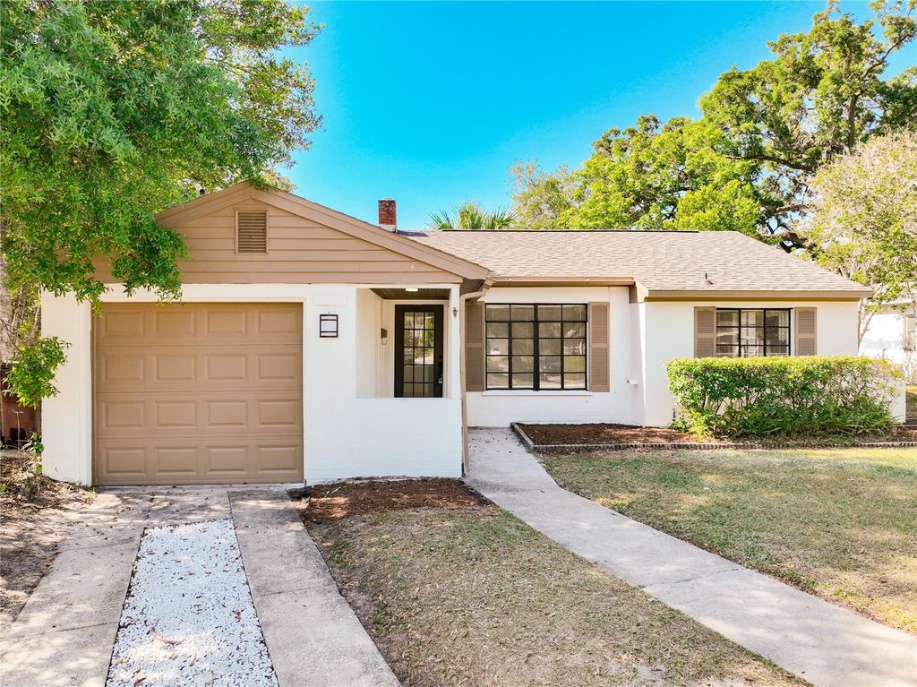 Photo of 2222 Valencia Road, Orlando, FL 32803 (MLS # O6402535)