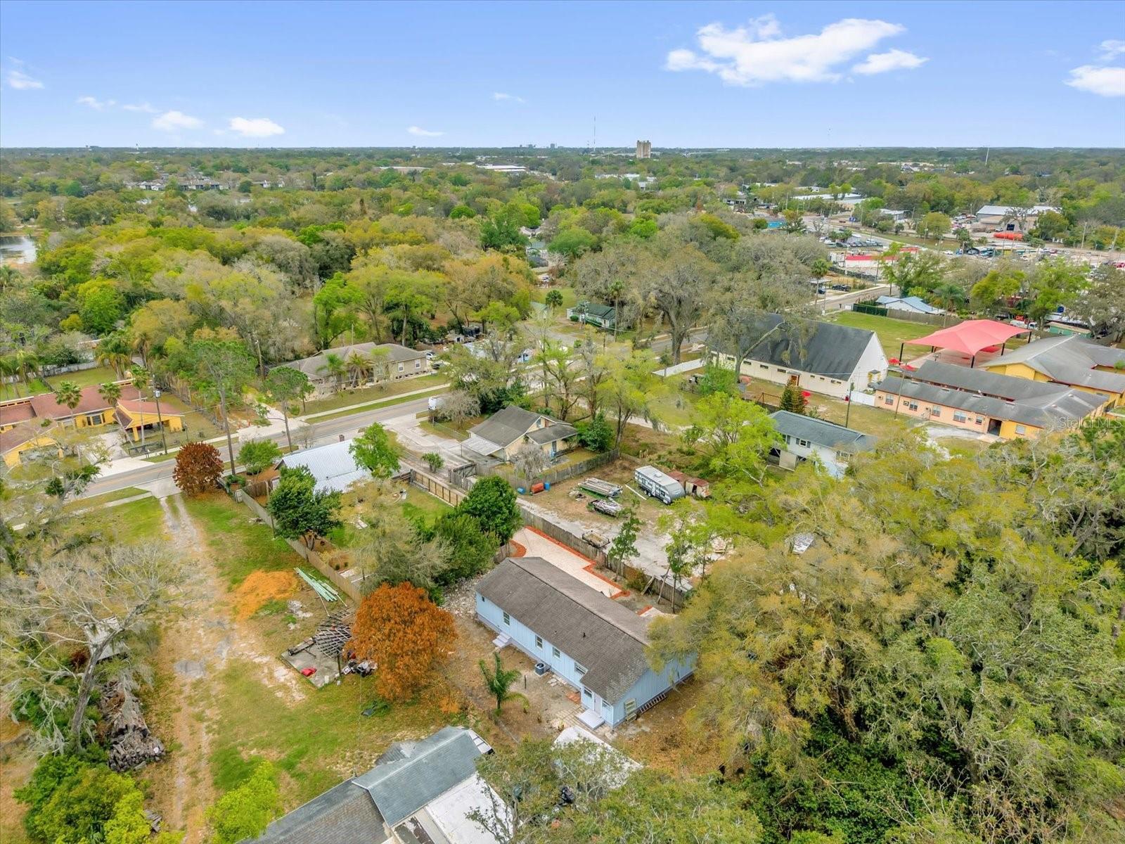 MC NEILS ORANGE VILLA - Residential