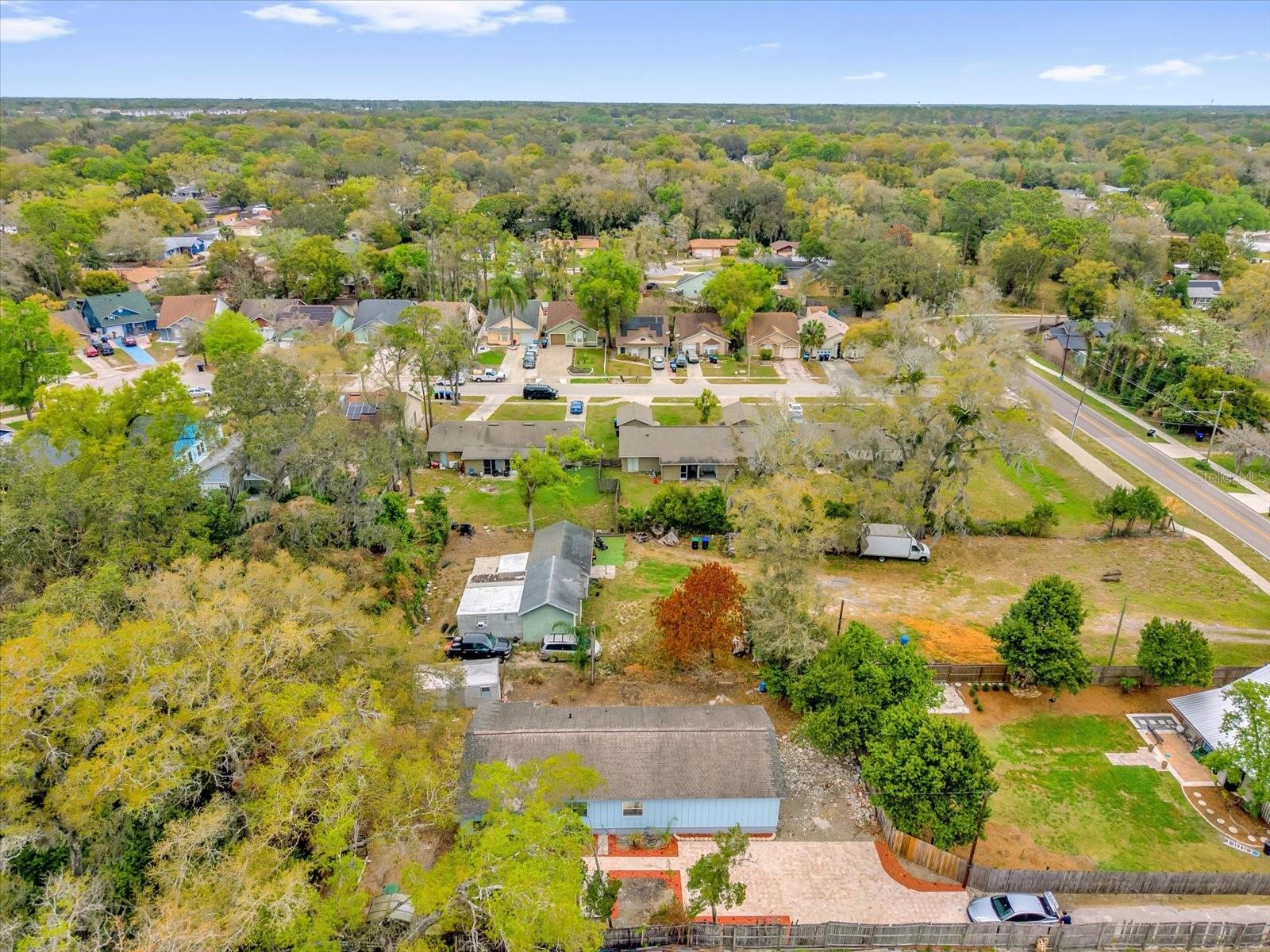 MC NEILS ORANGE VILLA - Residential