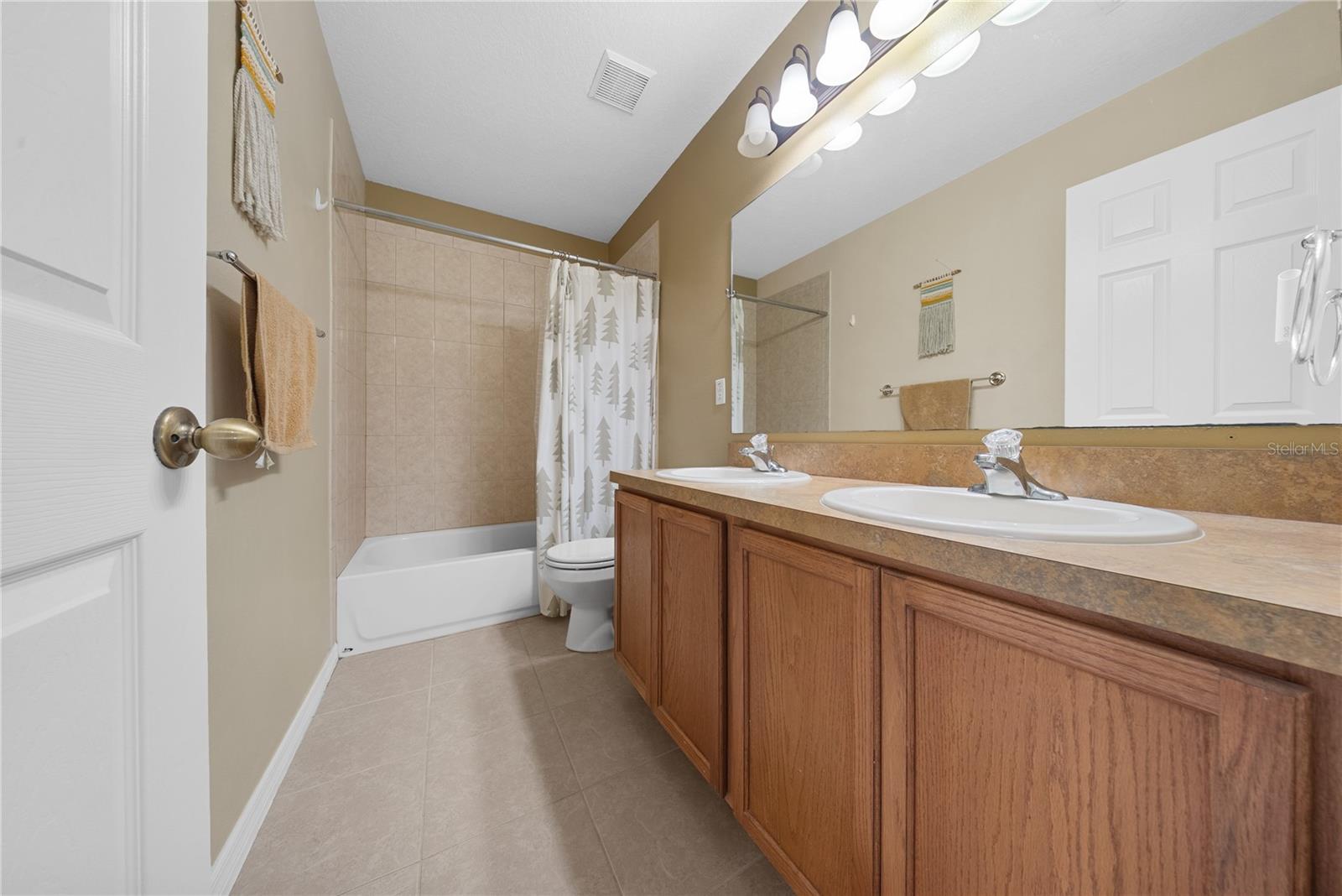 WATERFORD TRAILS PH 02 - Residential